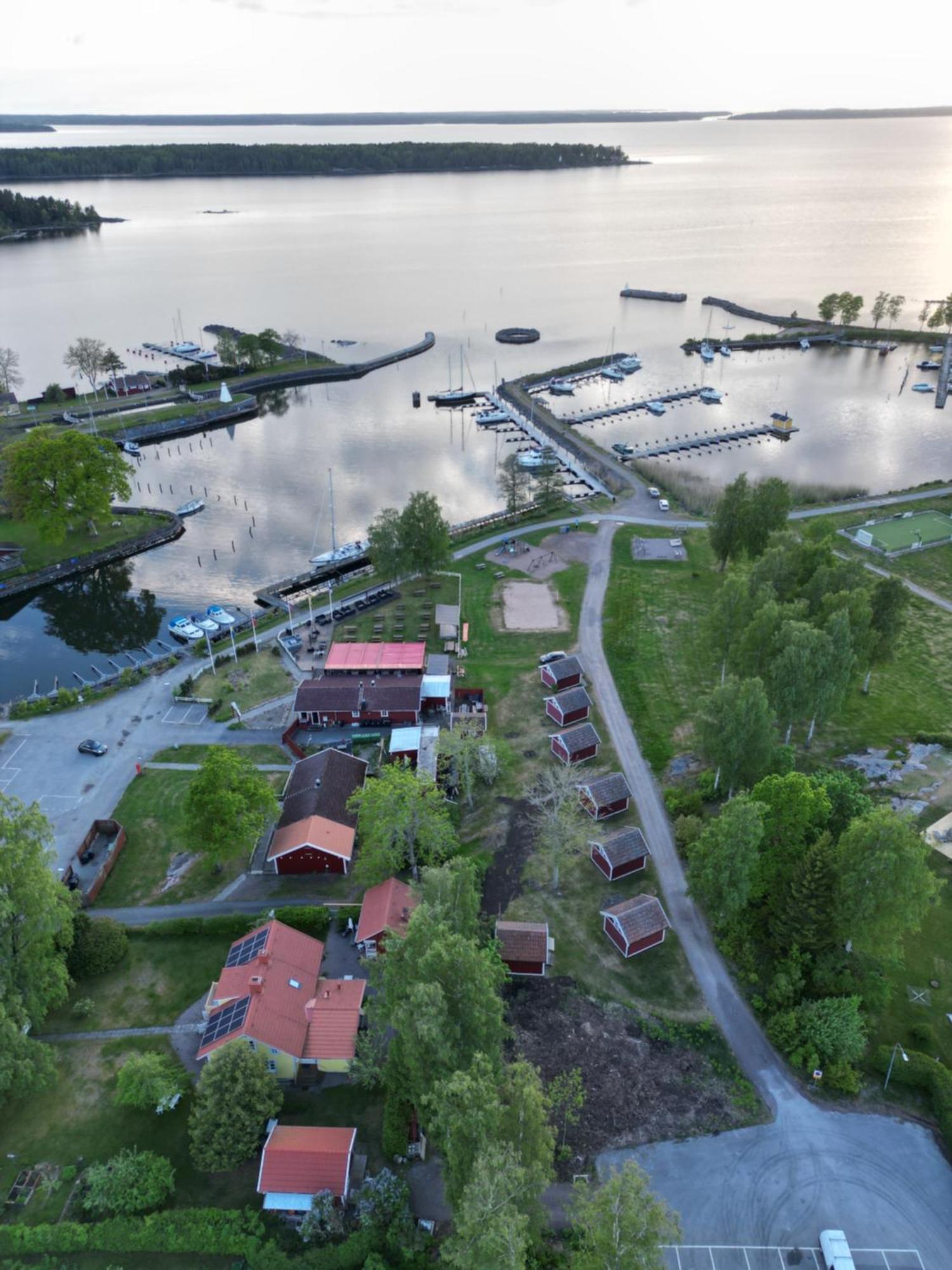 Kanalkrogen Stugor Sjötorp 外观 照片
